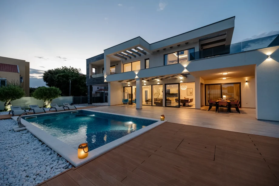 Modern Villa Ares with pool in Nin near the sea