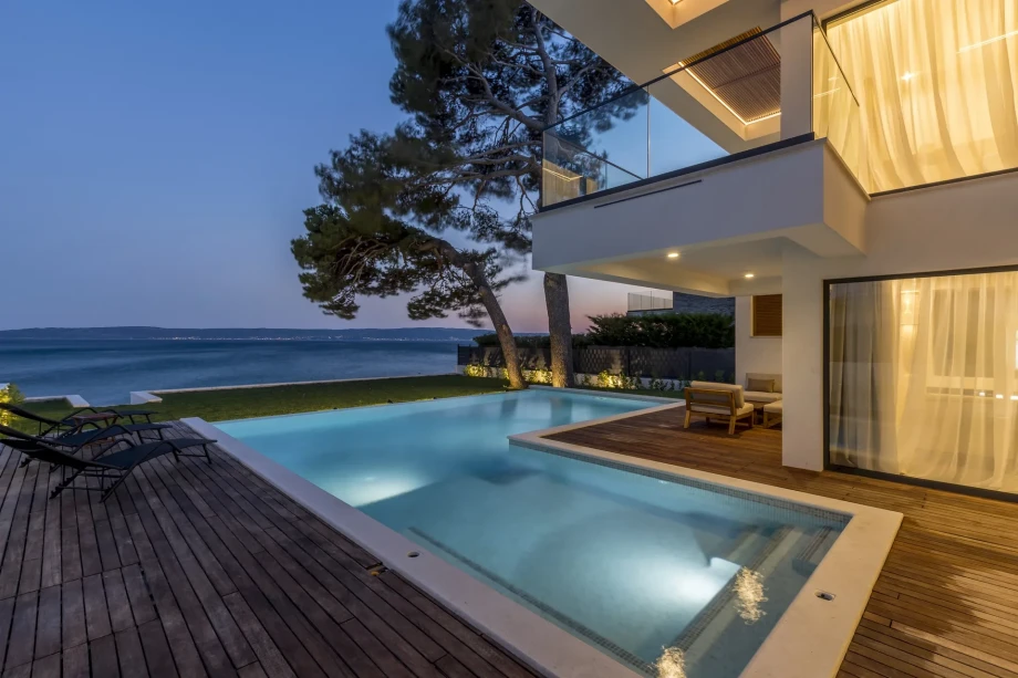 Villa Barbarella by Croatia Finest Holidays - luxury villa with outdoor swimming pool near Split