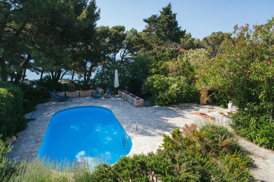 A refreshing pool of family Villa Bol Retreat on island Brac.