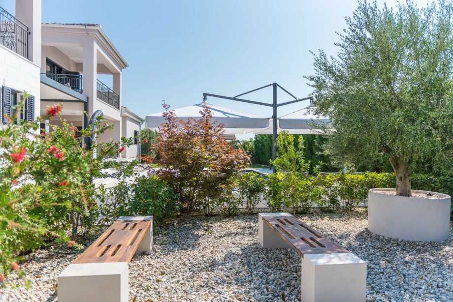 Villa Dore by Croatia Finest Holidays - luxury villa with outdoor swimming pool and jacuzzi near Zadar