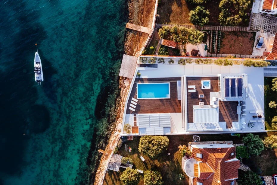 Villa Dream by Croatia Finest Holidays - luxury villa with outdoor swimming pool and Jacuzzi near Zadar