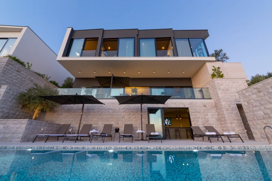 Villa Frida's Place by Croatia Finest Holidays - luxury villa with swimming pool, jacuzzi and sauna next to Dubrovnik