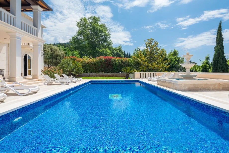 Villa La Villa Dubrovnik by Croatia Finest Holidays - luxury villa with outdoor swimming pool in Dubrovnik