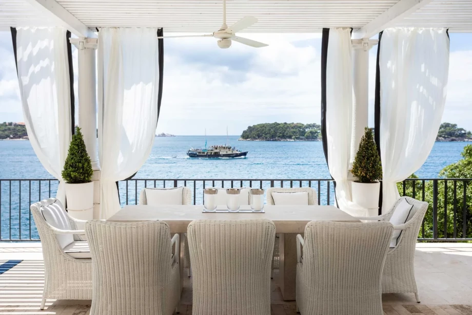 Villa Mey's Place by Croatia Finest Holidays - waterfront luxury villa with swimming pool in Dubrovnik