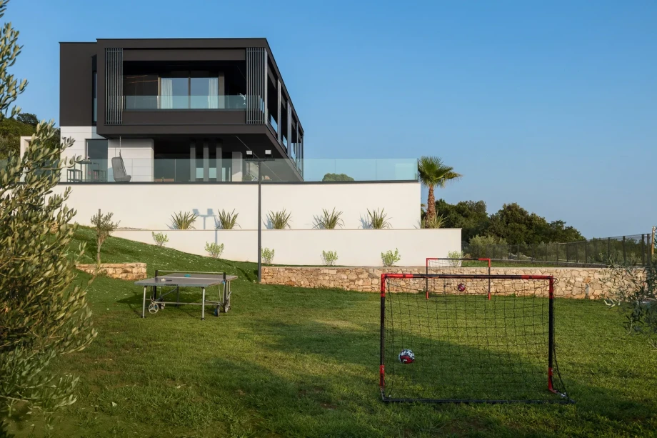 Villa Panoramica del Istra by Croatia Finest Holidays - luxury villa with outdoor swimming pool, hot tub, gym and sauna in Istra