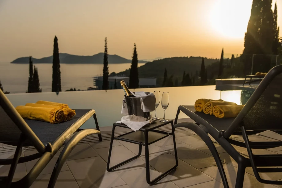 Villa Rea by Croatia Finest Holidays - luxury villa with swimming pool and gym near Dubrovnik