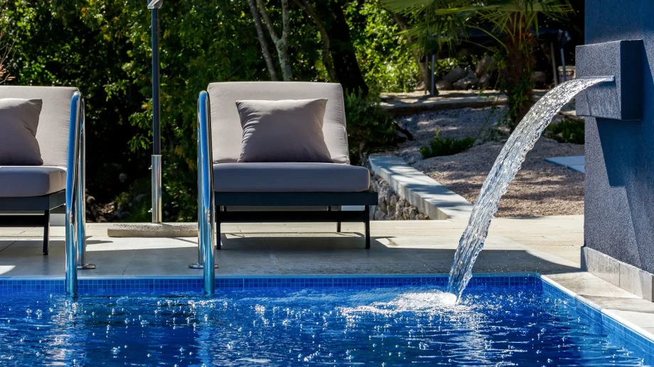 Villa Starlight by Croatia Finest Holidays - modern villa with outdoor swimming pool, jacuzzi and sauna in Istra