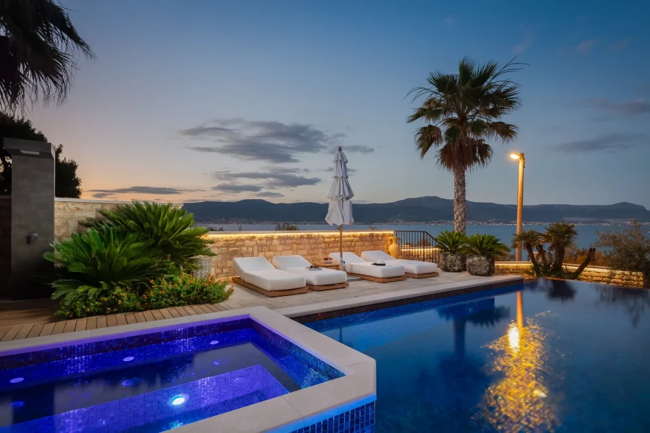 Villa Summer Breeze by Croatia Finest Holidays - mediterranean villa with pool and jacuzzy by the sea