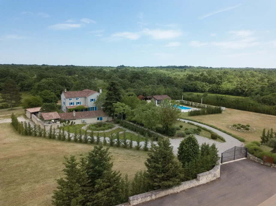 Villa Stancia Contrada - with outdoor swimming pool, sauna, gym and game room by Croatia Finest Holidays