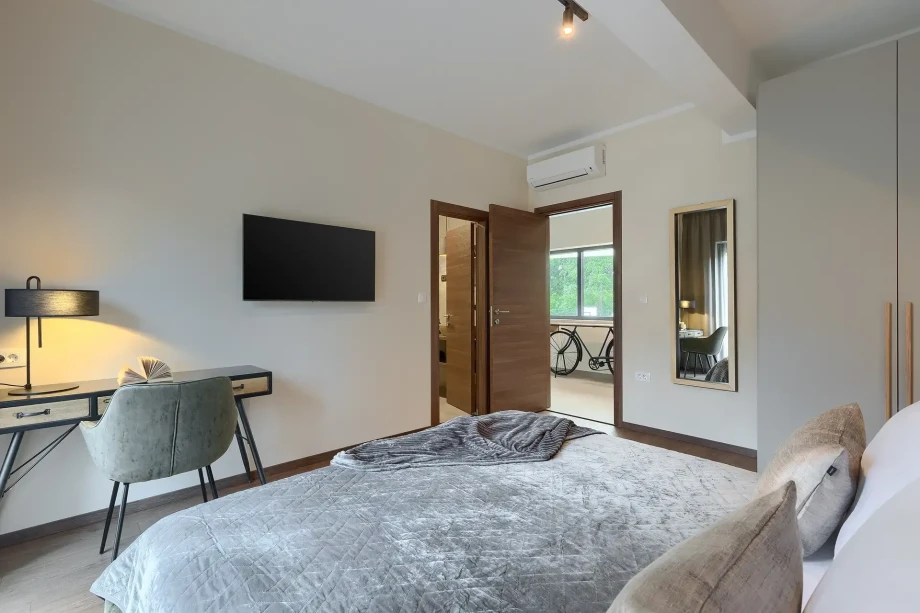 Villa Apollo by Croatia Finest Holidays - luxury villa with outdoor swimming pool and mediterranean garden in Istra