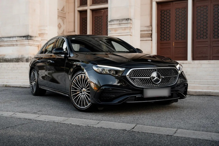 Mercedes-Benz E-Class 220d AMG