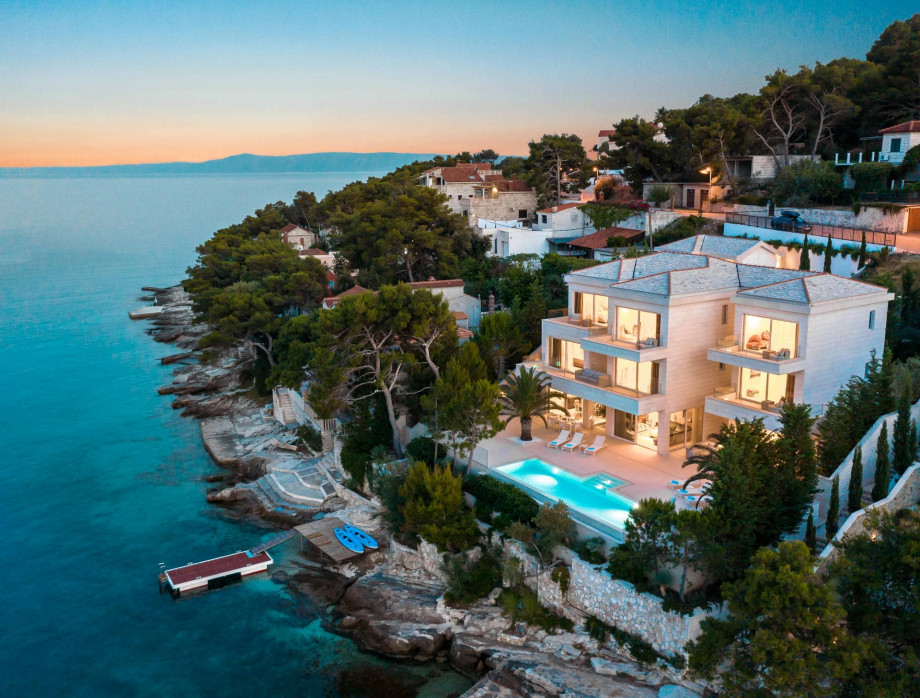 Find out why you should choose a villa in Brac for your holiday