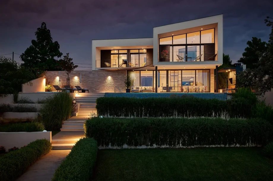 villa-katina-residence-beachfront-luxury-hvar