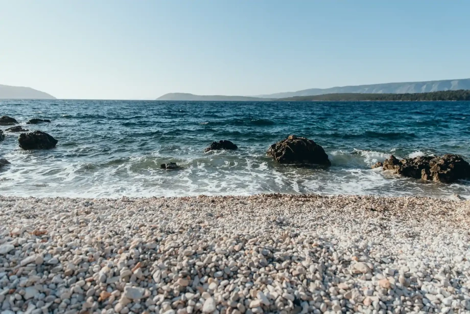 high-end-luxury-villa-cascadia-with-swimming-pool-gym-sauna-on-island-hvar