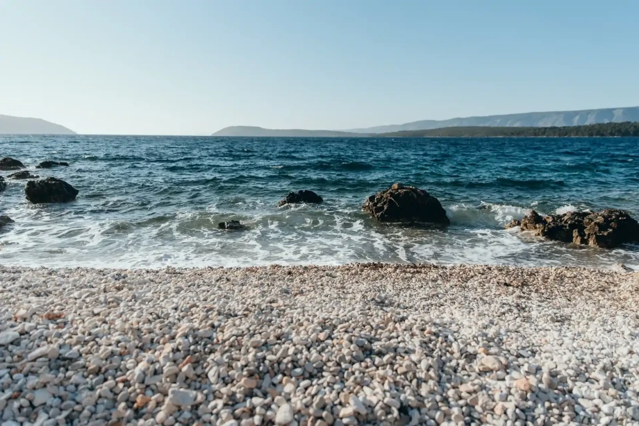 high-end-luxury-villa-pinus-with-swimming-pool-on-island-hvar