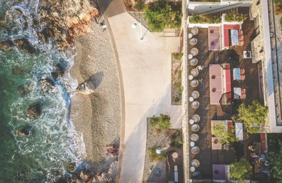 high-end-luxury-villa-pinus-with-swimming-pool-on-island-hvar